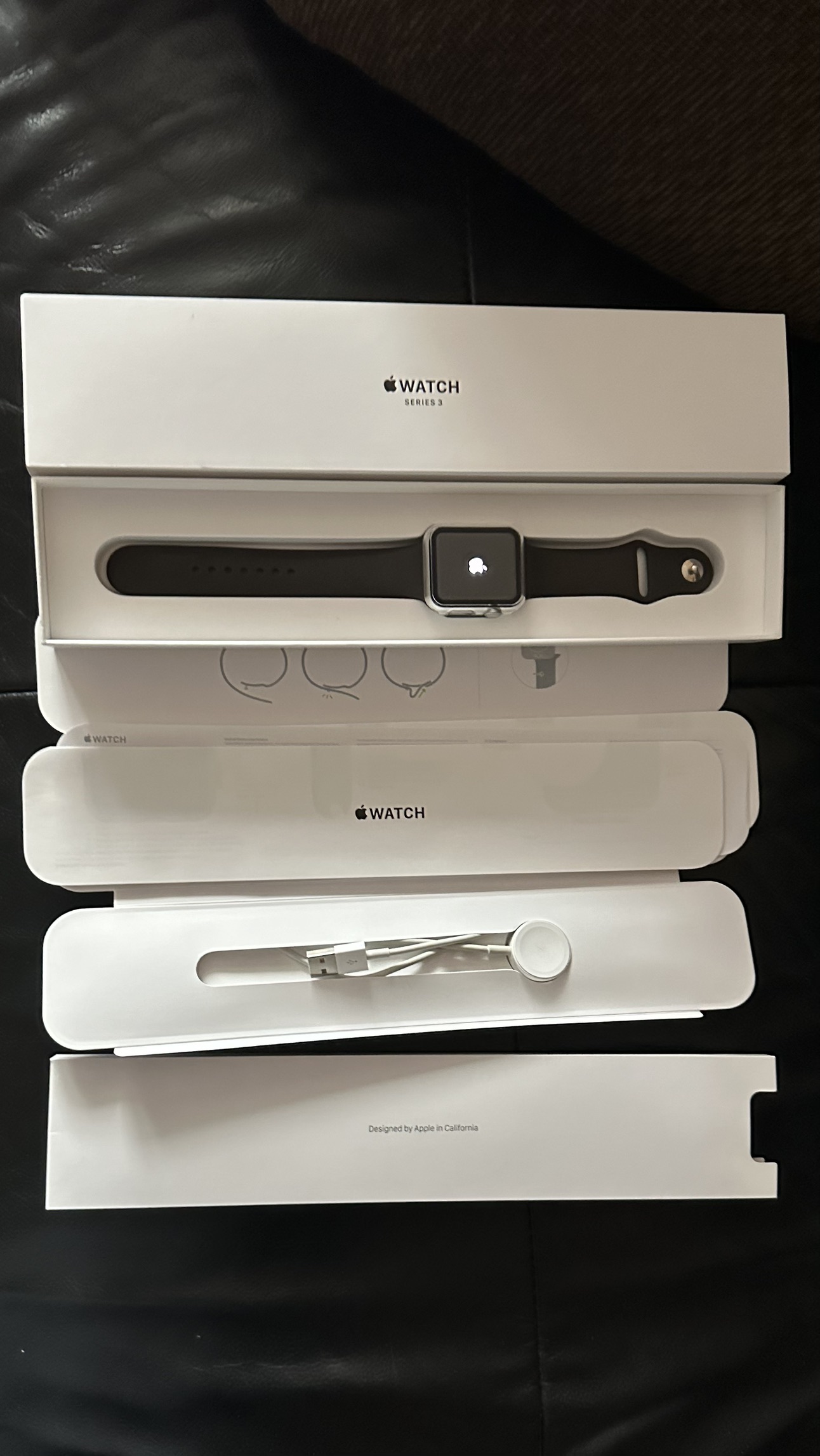 Apple watch series 3. 42mm Silver Aluminum (GPS)