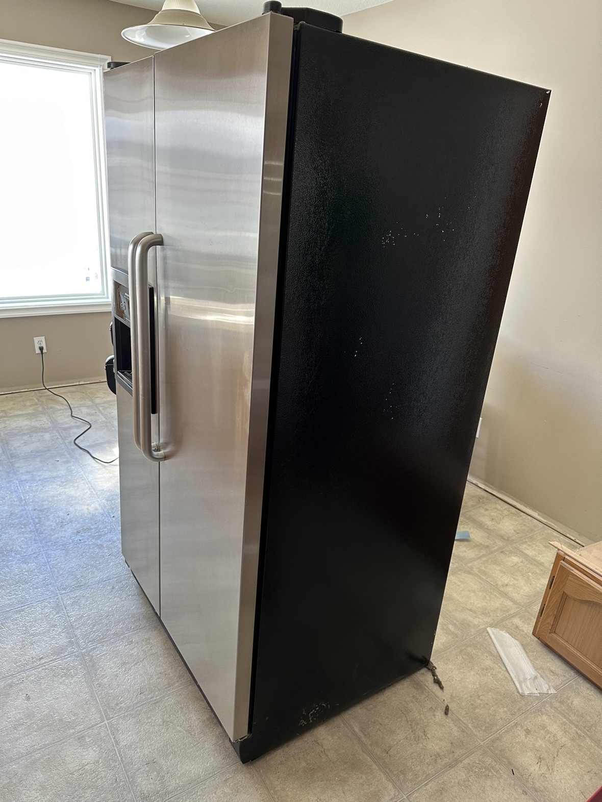Whirlpool Fridge - photo 3