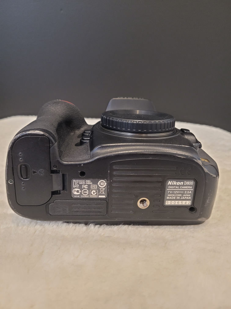 Nikon D800 with camera bag image indicator(6)