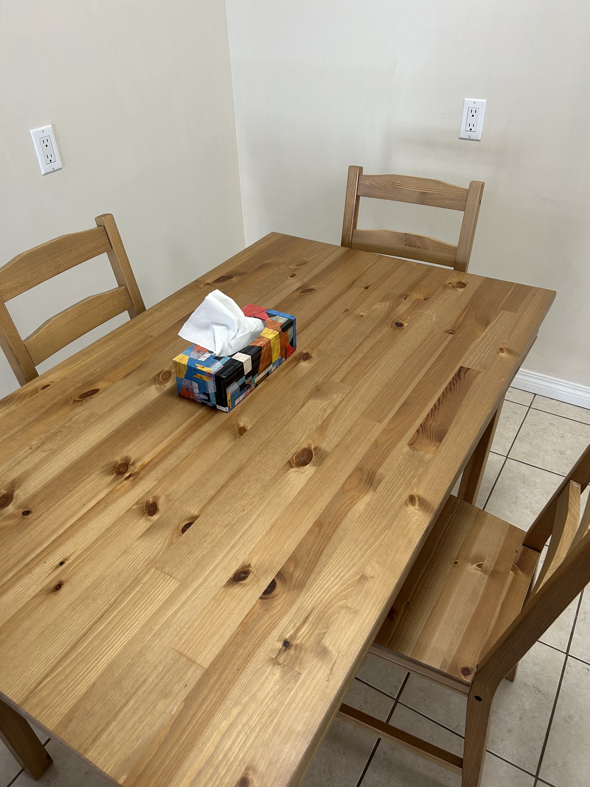 Dining table set