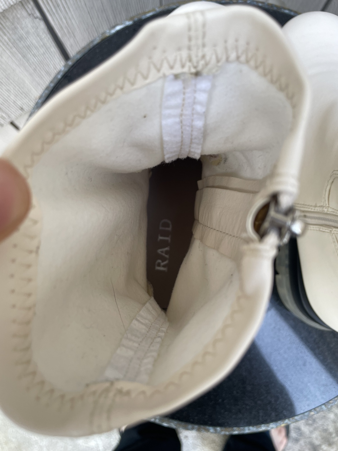 Raid storm size 39 Chelsea chunky ankle boots white wide fit image indicator(3)