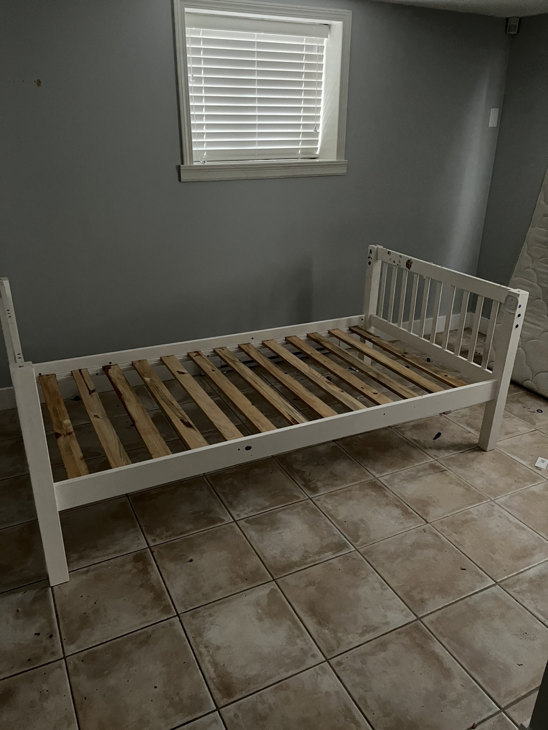 Twin bed/bunk bed image indicator(2)