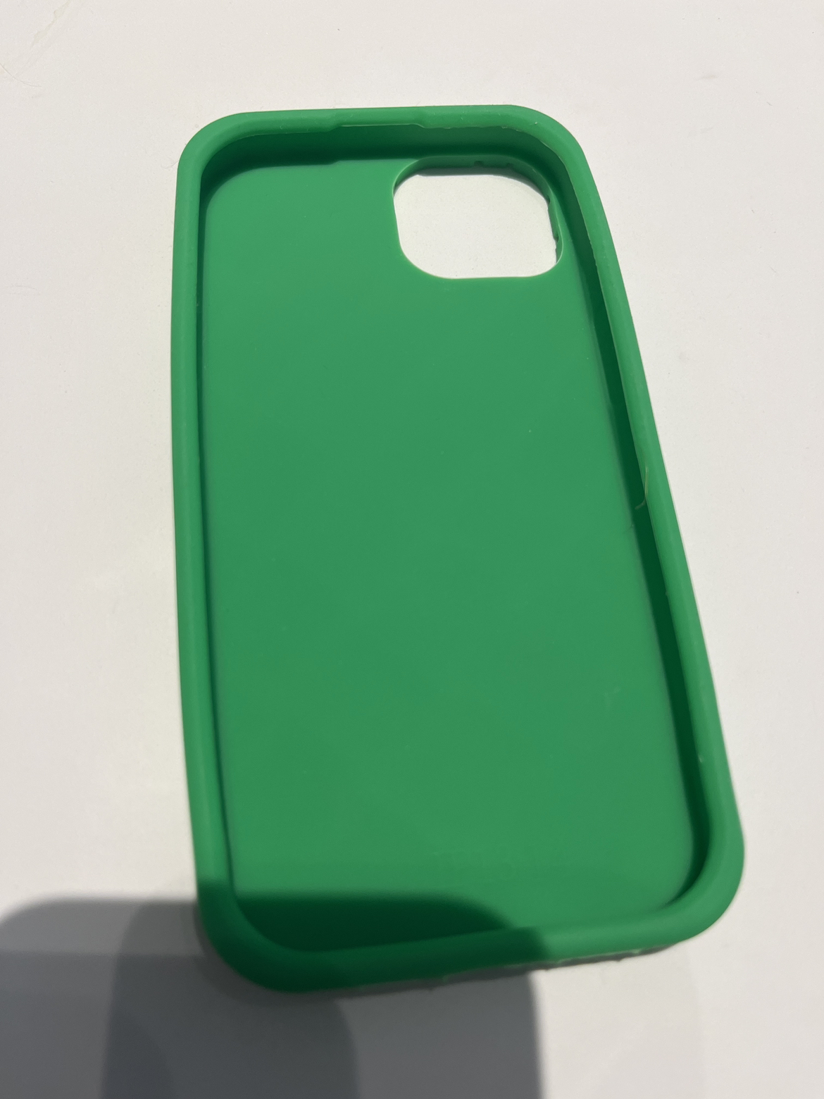 #freecycle Bottega-style case iPhone 14 image indicator(2)