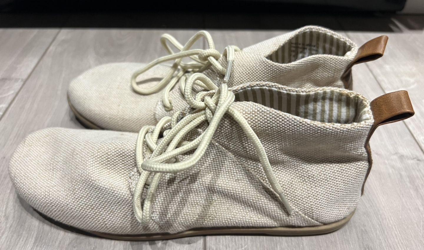 Beige canvas shoes - photo 4