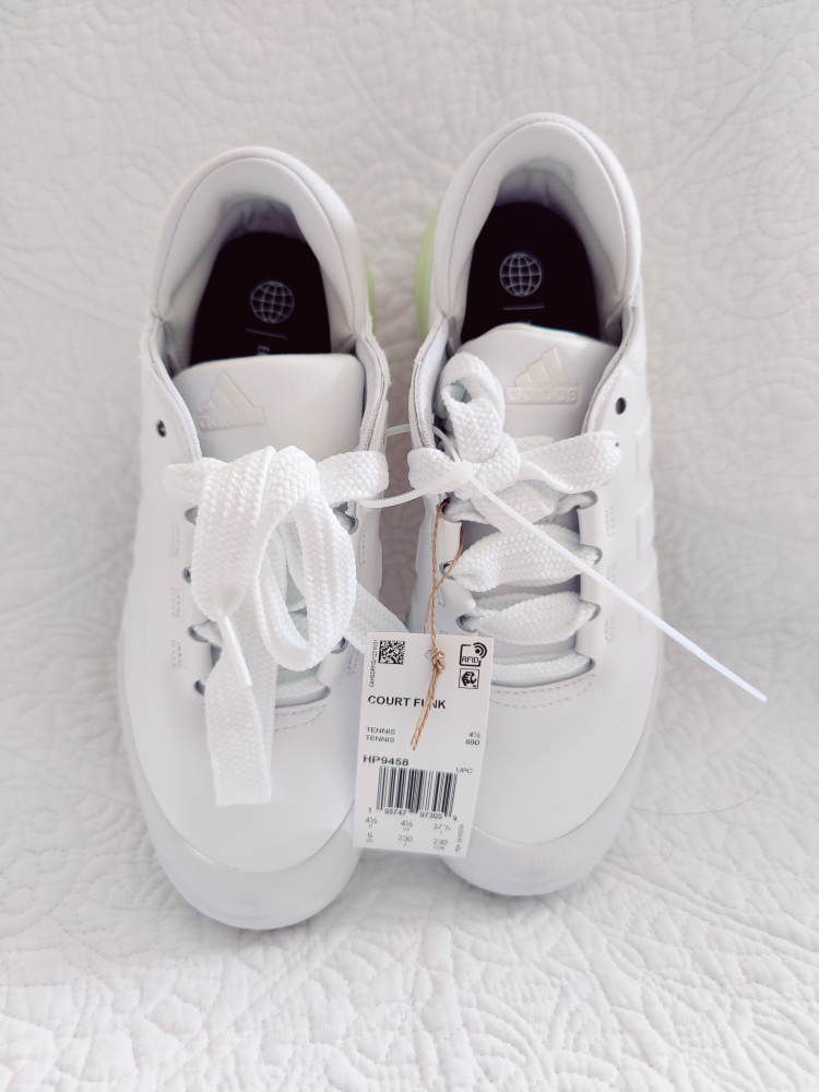 Court funk Adidas shoes size 6 women - photo 3