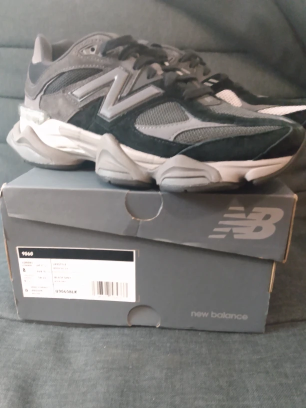 New Balance men's 8 thumbnail