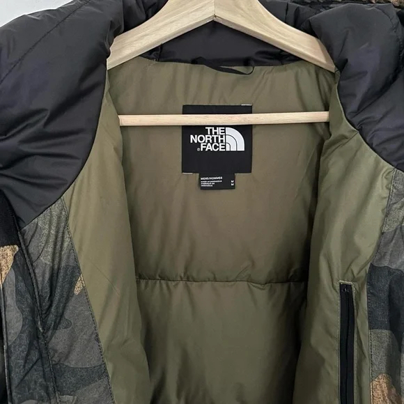 Medium North Face Deptford Down Jacket Olive Green Camo image indicator(4)