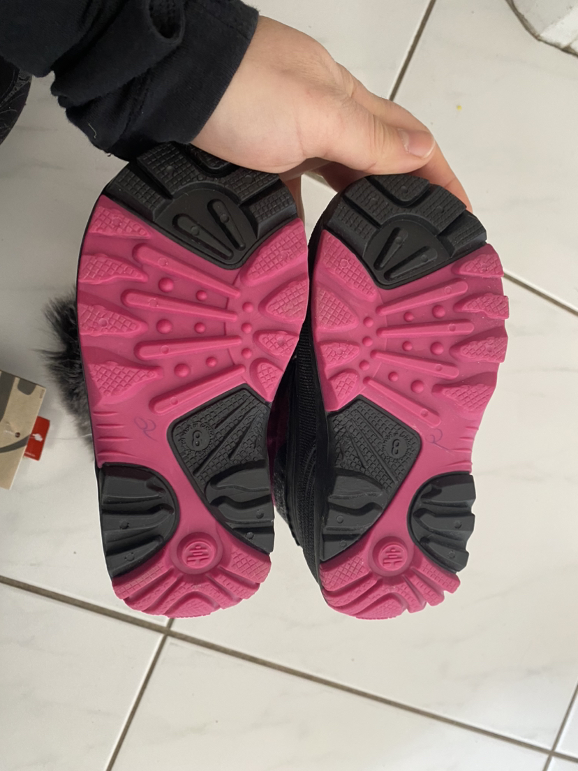 *NEW* Toddler 8 Kamik Winter boots image indicator(4)