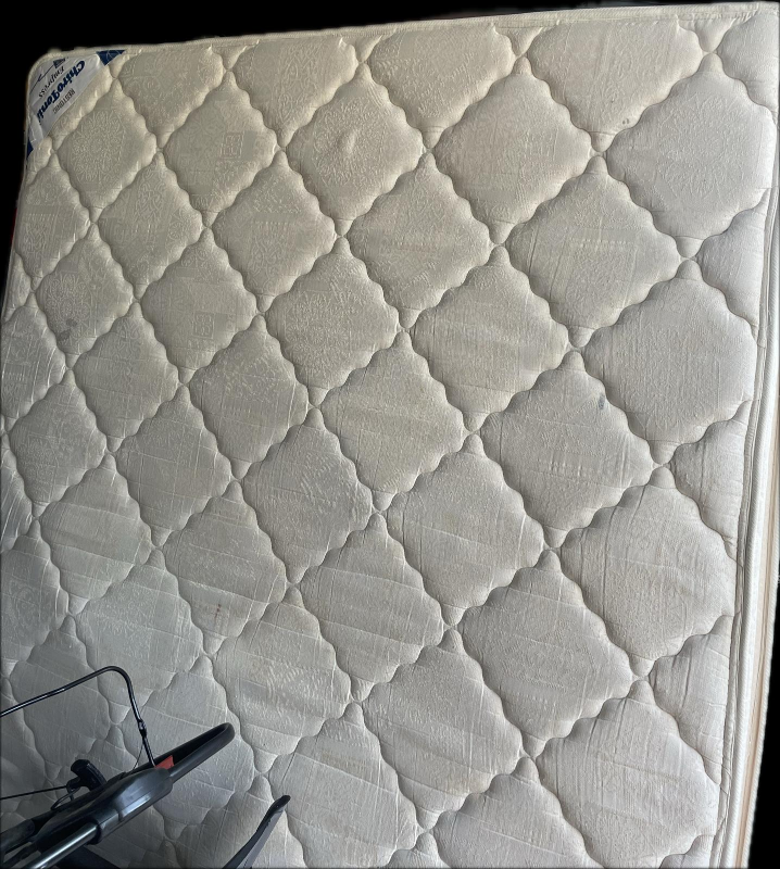 Queen Mattress #FreeCycle $0 thumbnail
