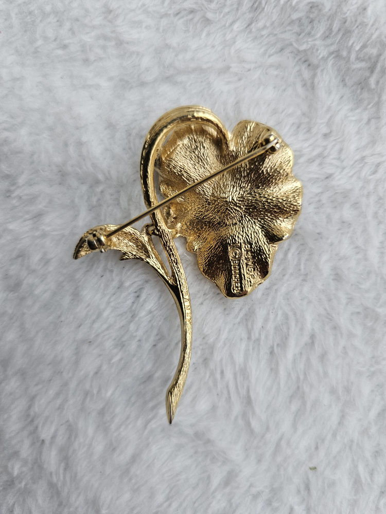 Vintage Marcel Boucher Pearl Pansy Flower Brooch image indicator(2)