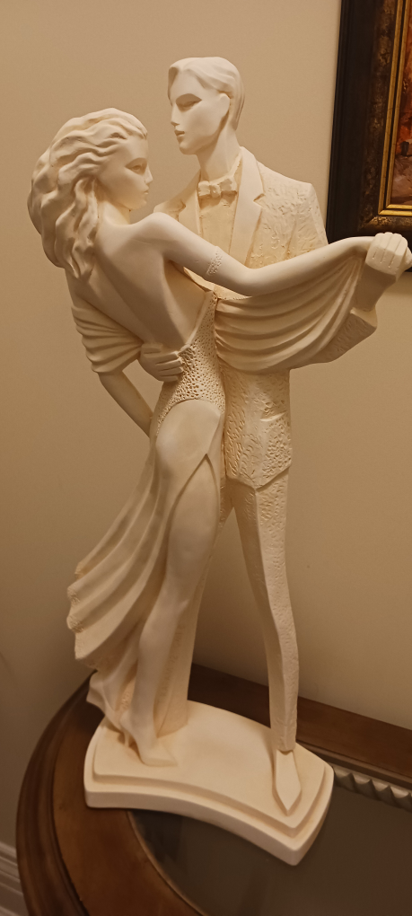 Ballroom Dancing Couple Statue image indicator(4)