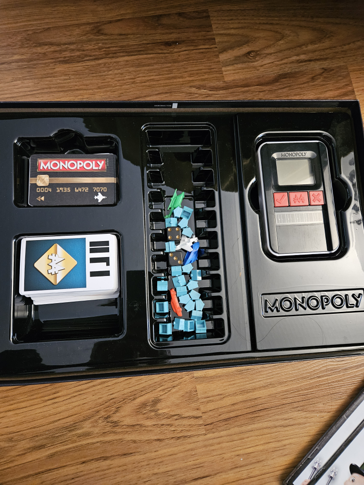 Monopoly - photo 3