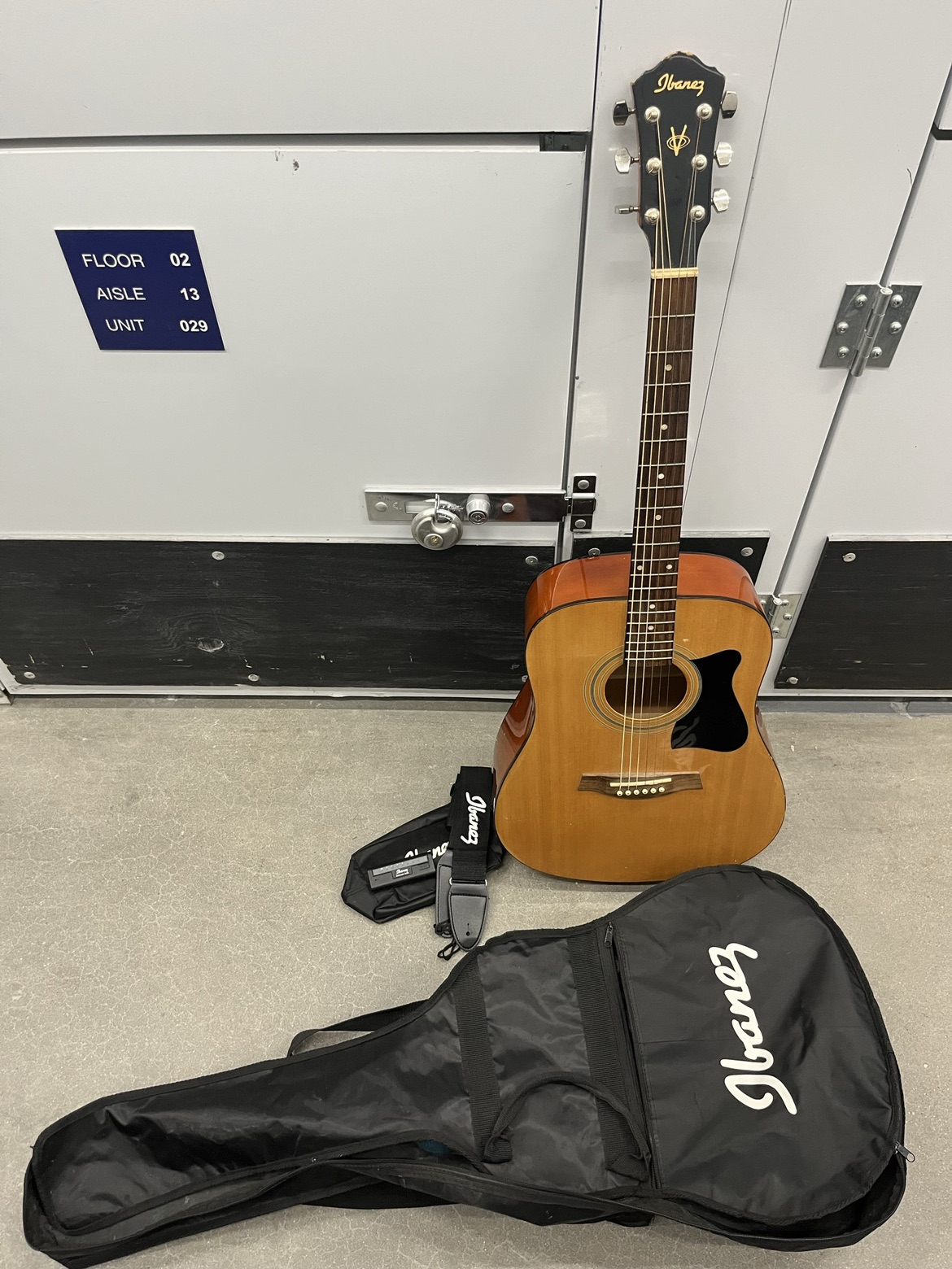 Ibanez acoustic guitar - photo 2