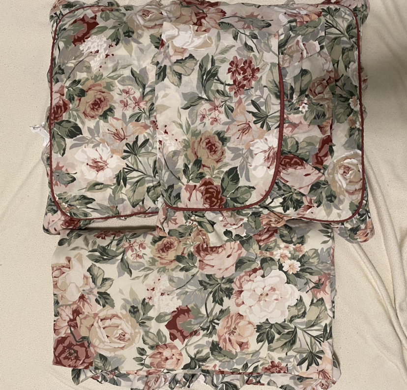 Floral Bed Sheet & 2 Pillows Cases