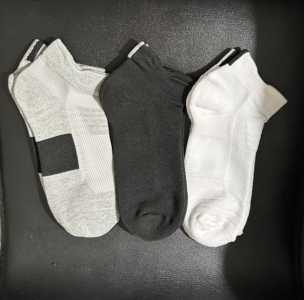 Three pairs of new socks image indicator(2)