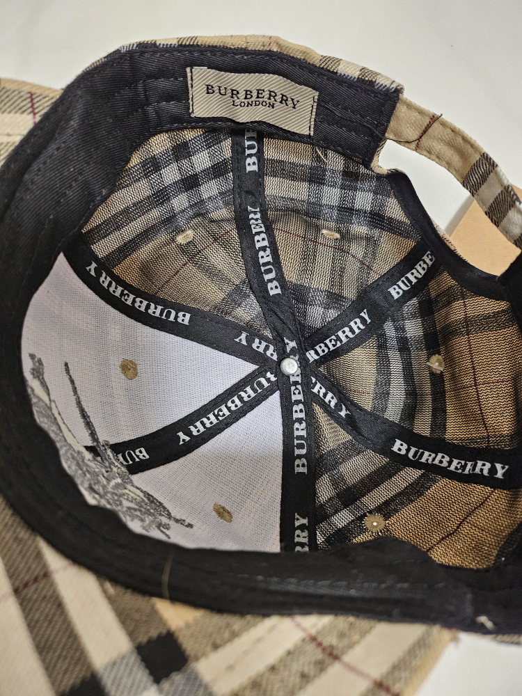 burberry baseball cap image indicator(2)
