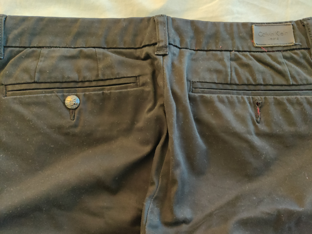 Black trousers image indicator(3)