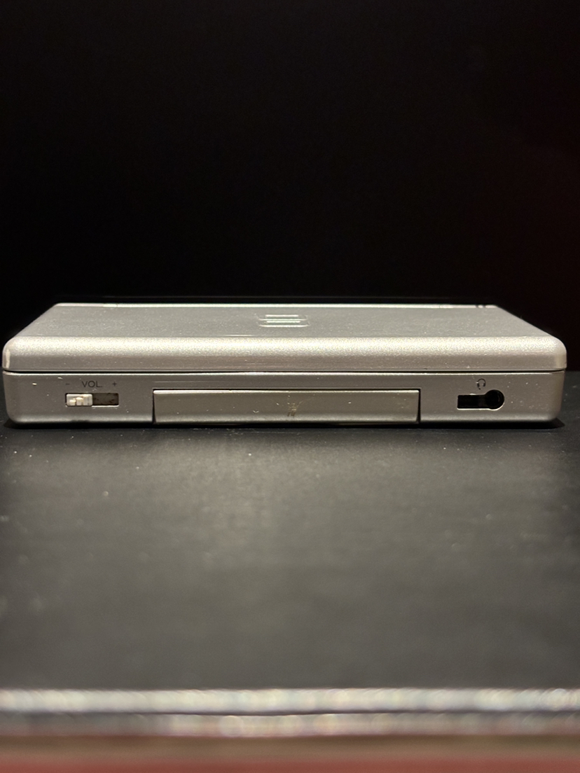 Nintendo DS Lite NDSL - Metallic Silver - photo 4