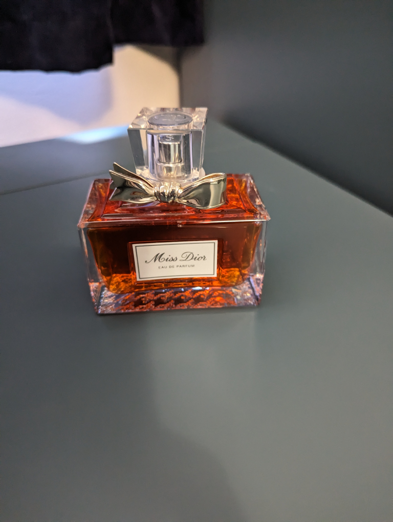 Miss Dior perfume