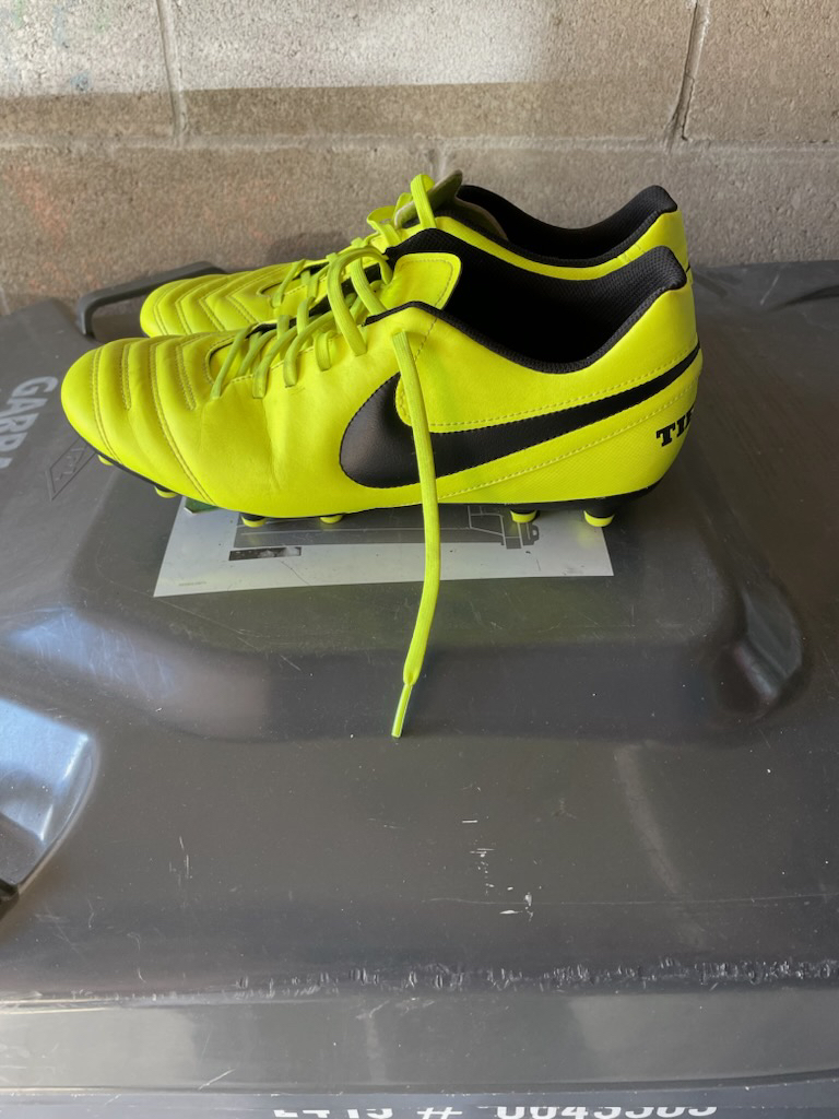 nike soccer cleats