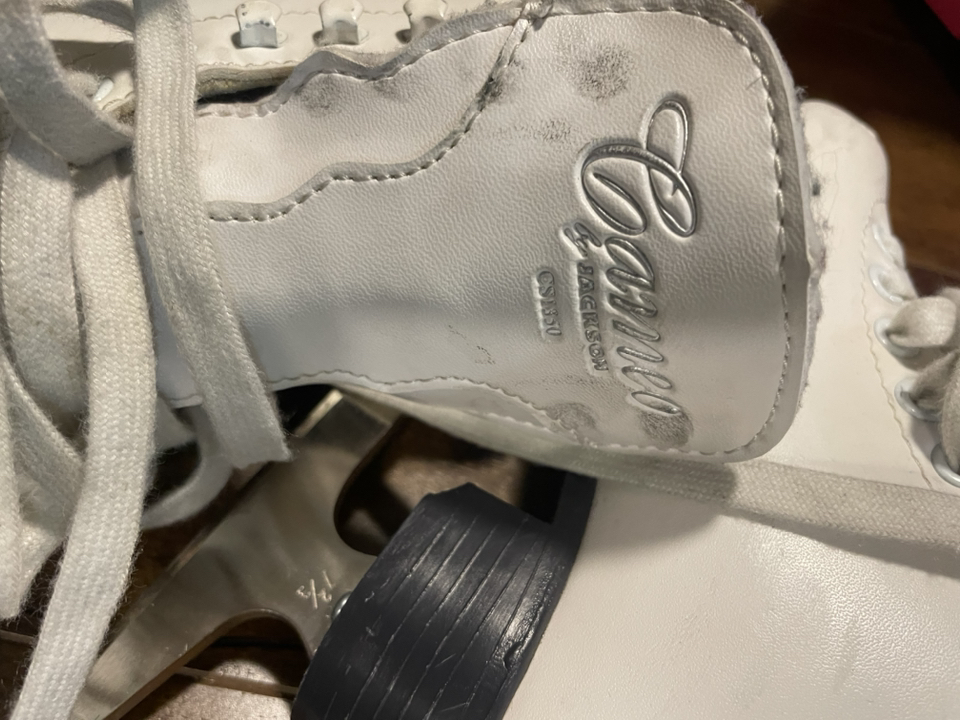 ZUCA Ice Skating Bag - Hello kitty image indicator(3)