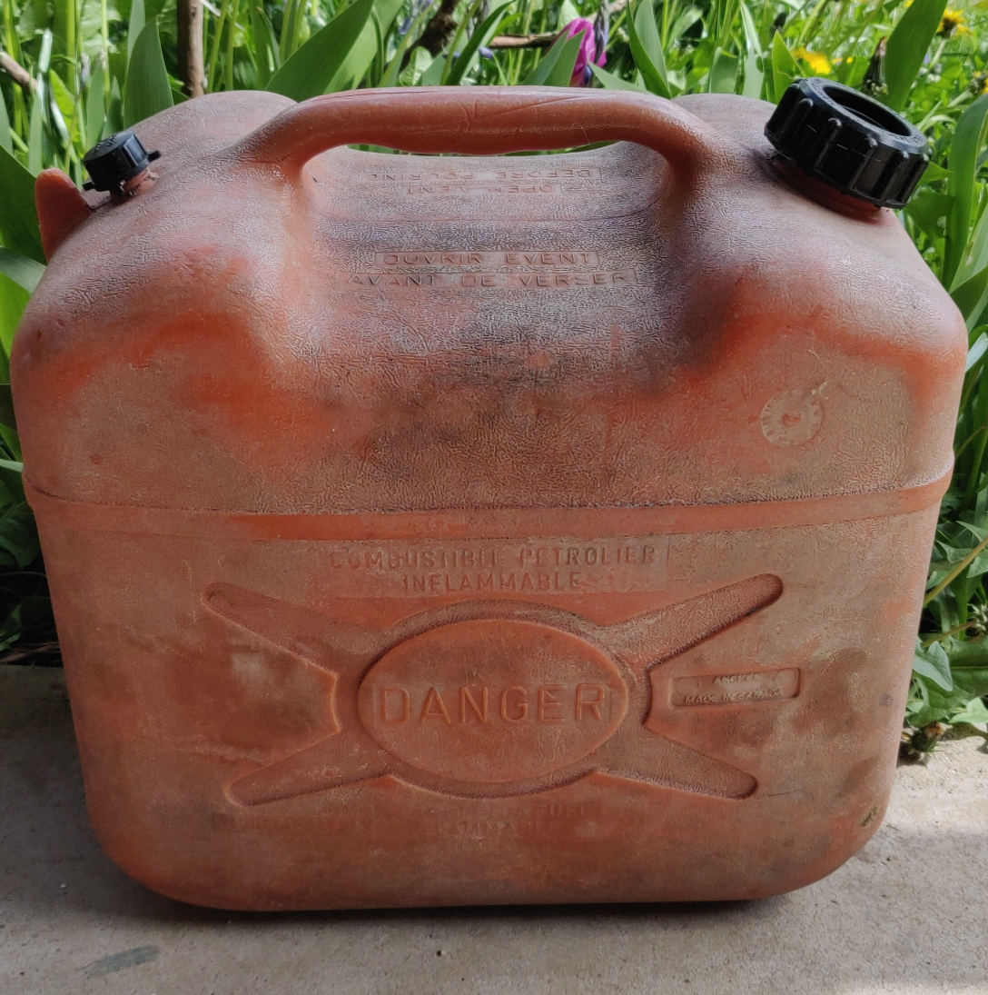 Used gasoline can,very big,Pick up in White Rock