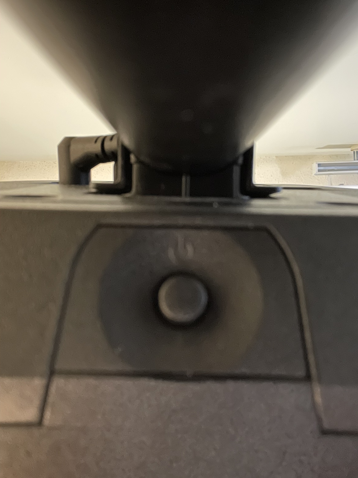 23.5” Monitor - photo 5