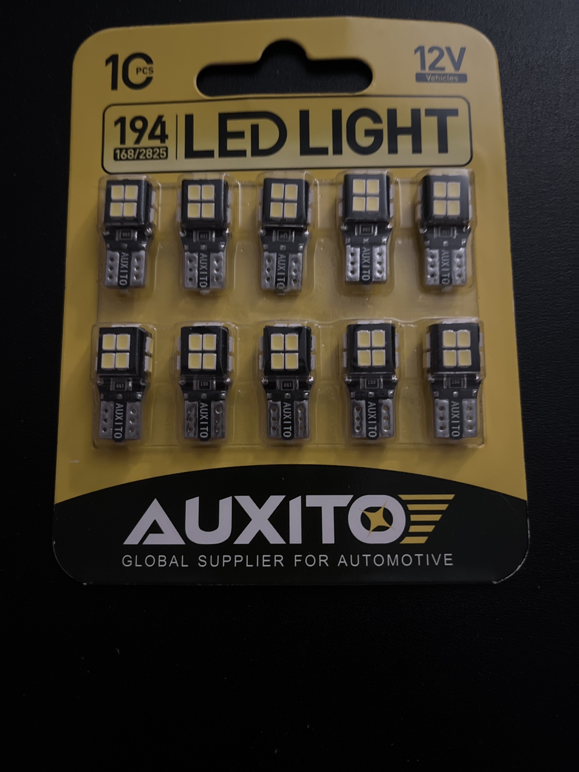 Brand new sealed packages of LED fog light image indicator(5)