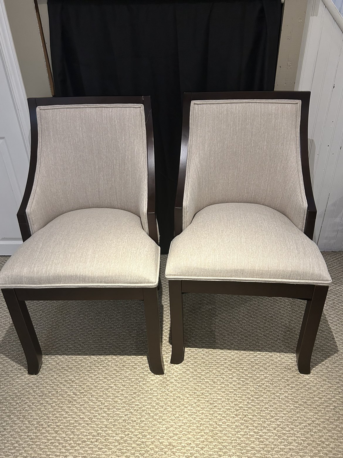 Dining/accent chairs