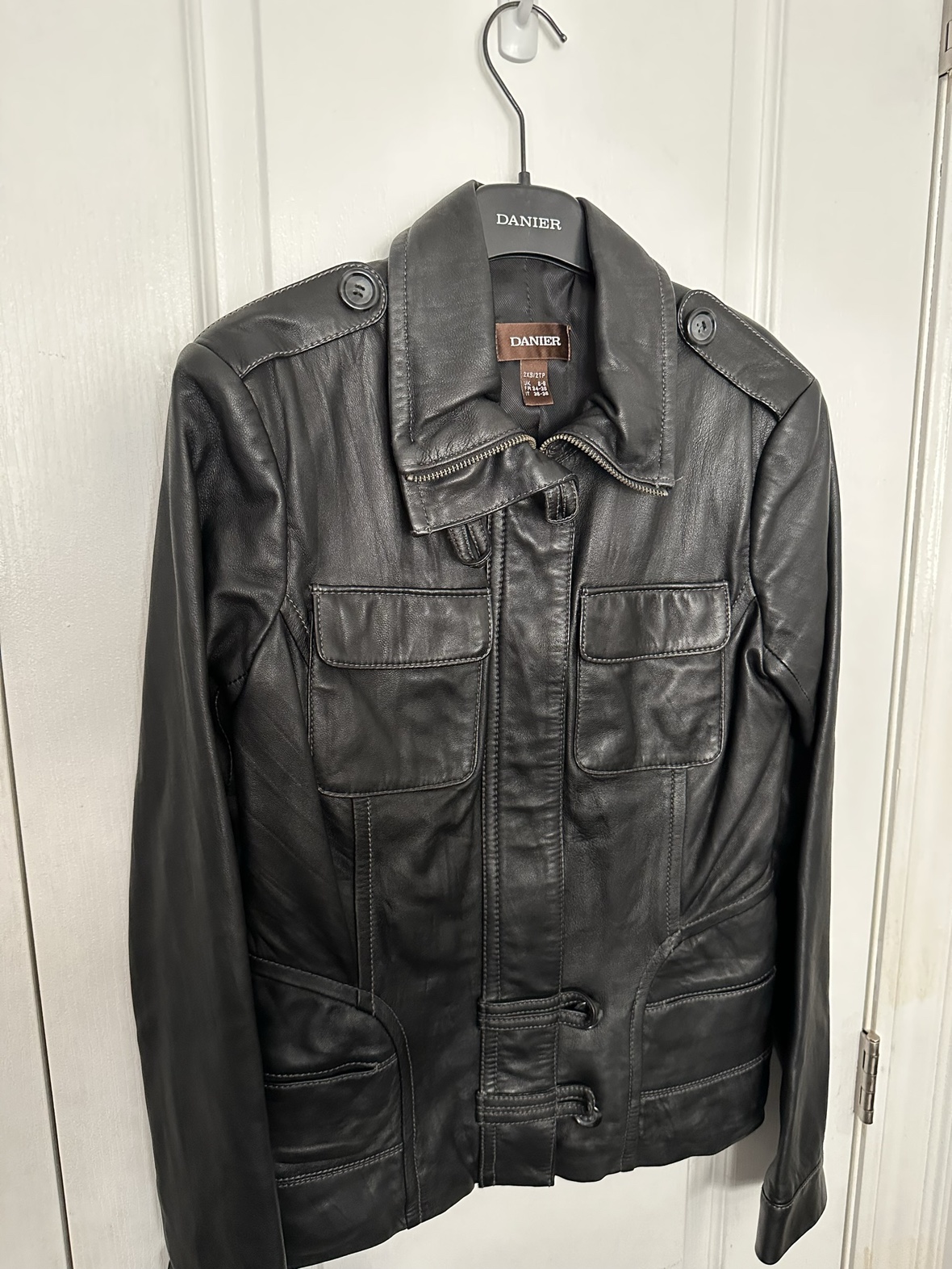 Danier leather jacket • black image indicator(4)