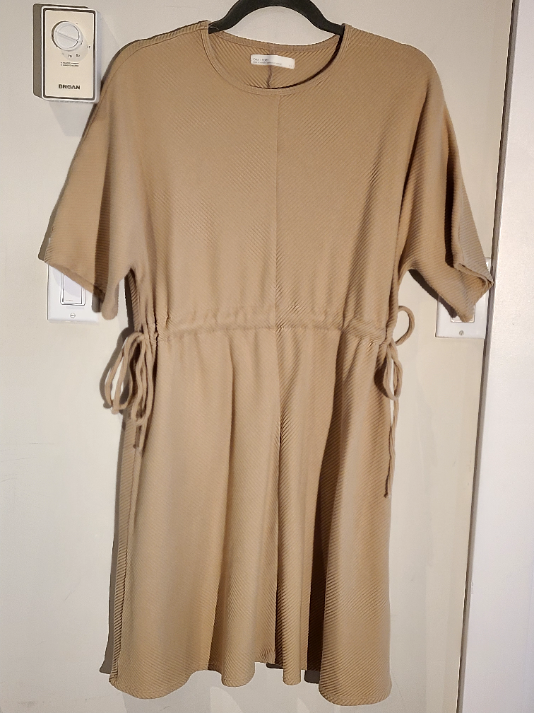 women's dress thumbnail