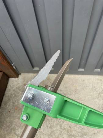 New Steel Handle Garden Weeder image indicator(4)