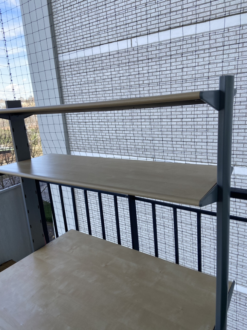 Needs to go today - Study Table - photo 3