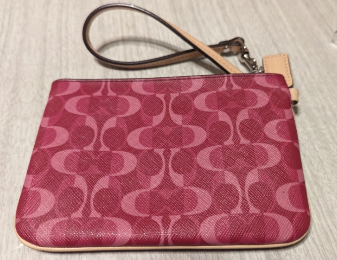 Coach wristlet - photo 3