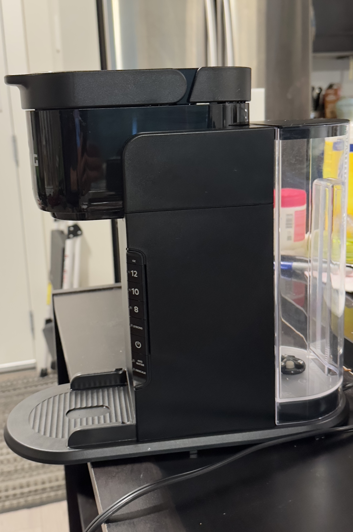 Keurig single serve coffee maker thumbnail