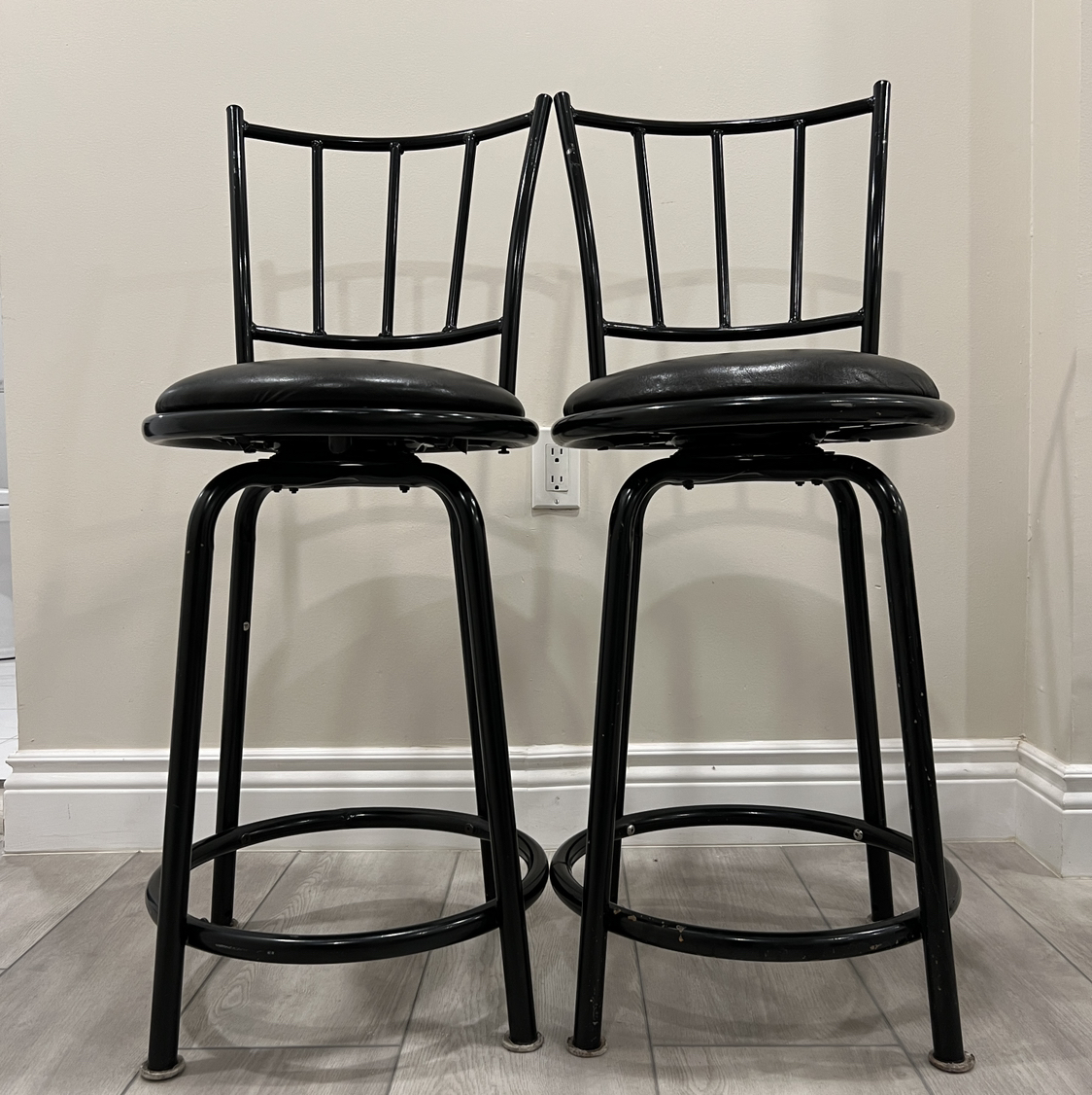 Bar Chairs/Stools (2) - photo 5