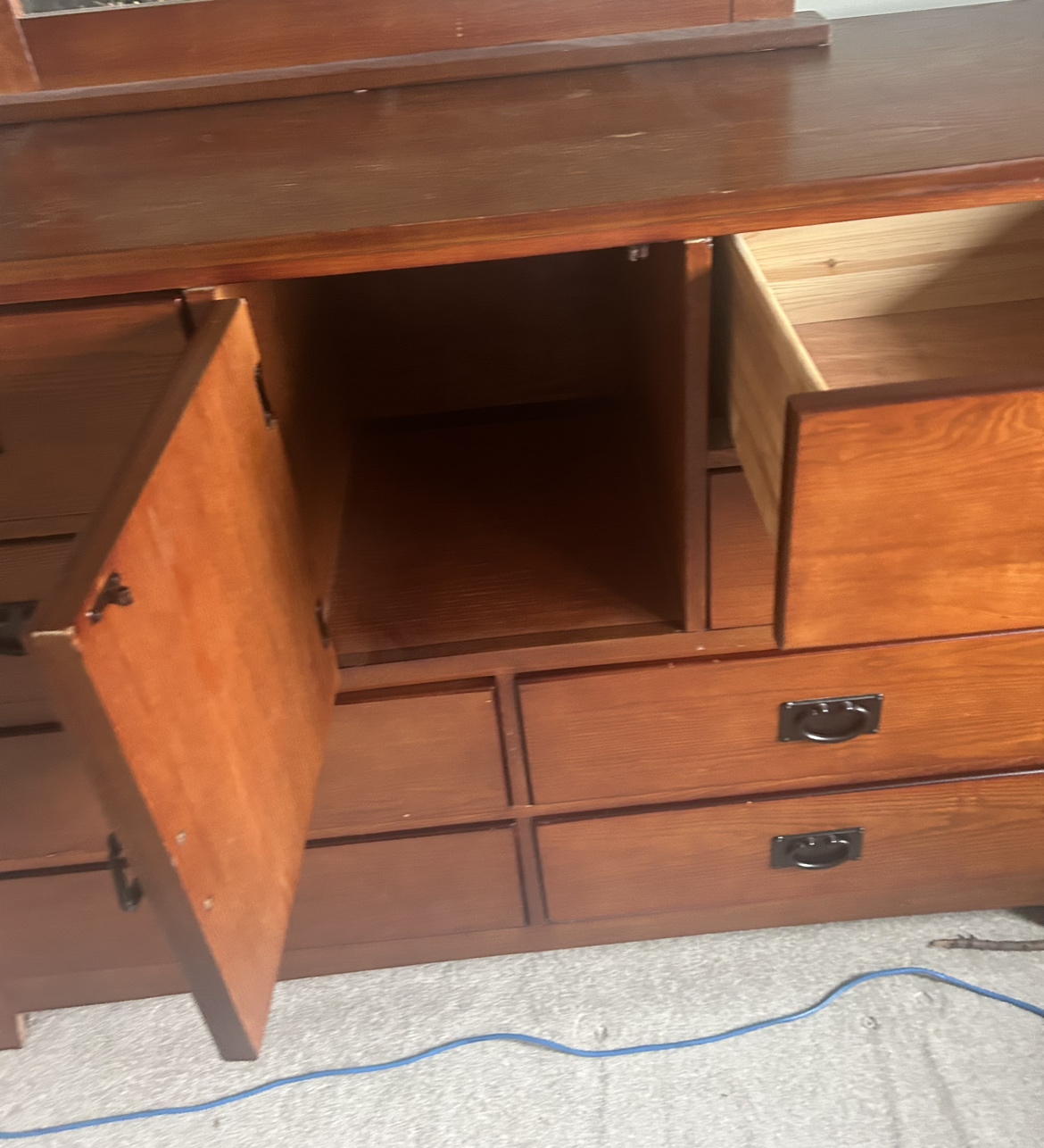 3 piece Dresser, Mirror and nightstand set - photo 3