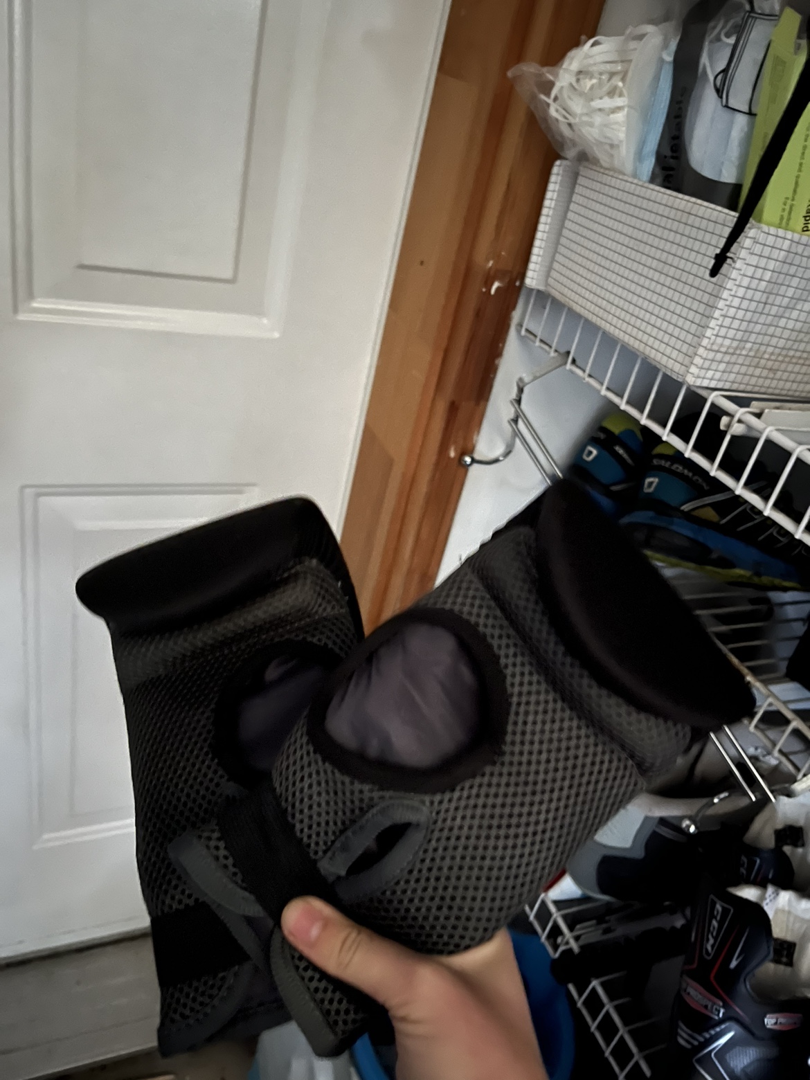 Boxing gloves and pads image indicator(5)