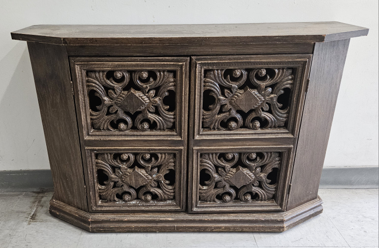 Vintage hallway cubord