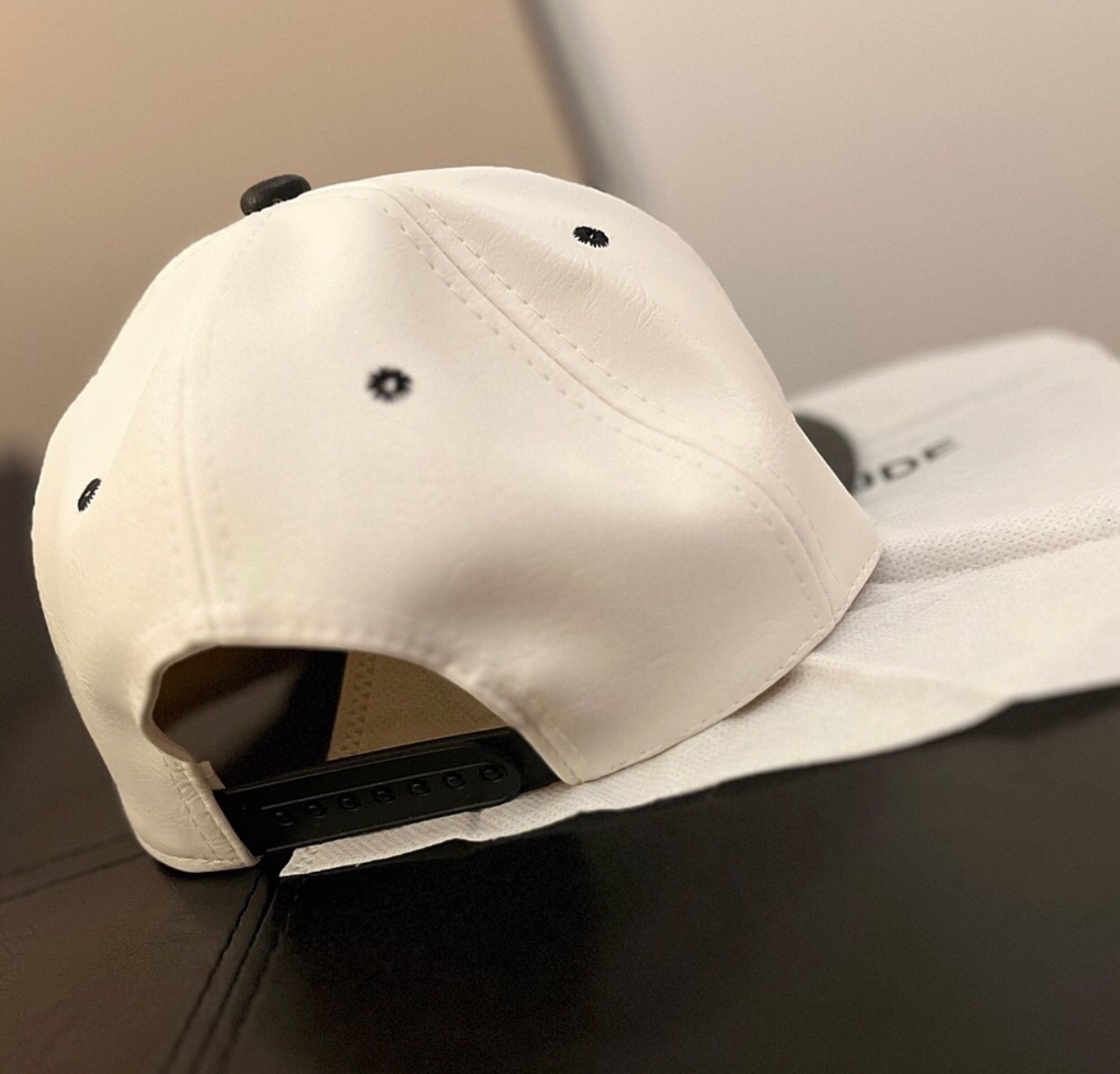 Super Crew Custom 1 Leather Snap Back Cap - photo 2