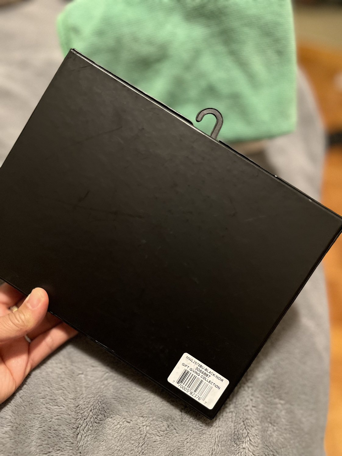 Bugatti wallet black image indicator(3)