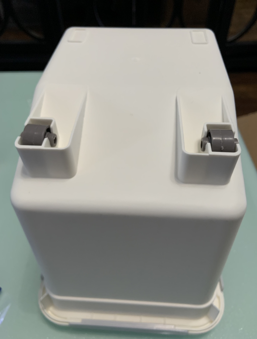 Flip Top Pantry Storage With Scoop Brand New - photo 2