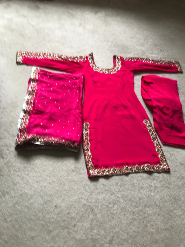 ladies suits - photo 2