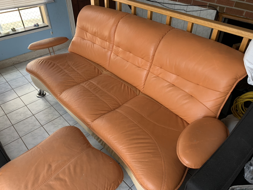 FREE Sofa and Ottoman - photo 3