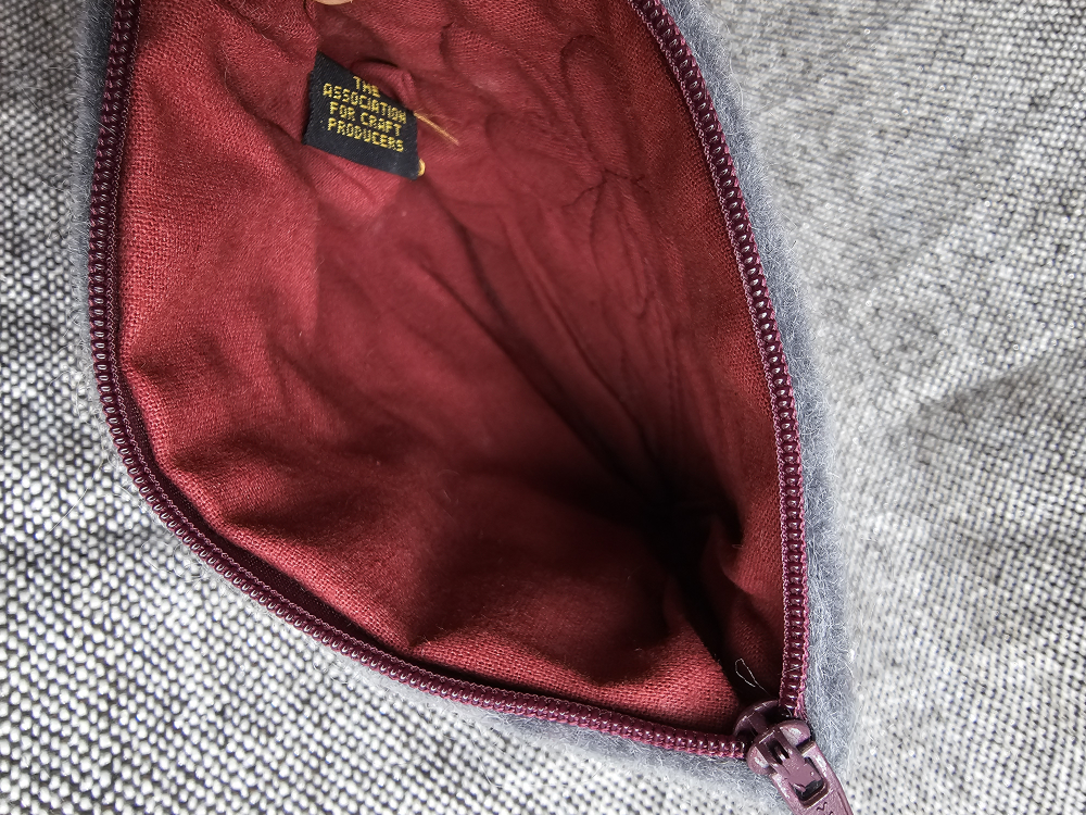 Handmade Nepalese Gray / Dark Pink Flower Bag image indicator(4)