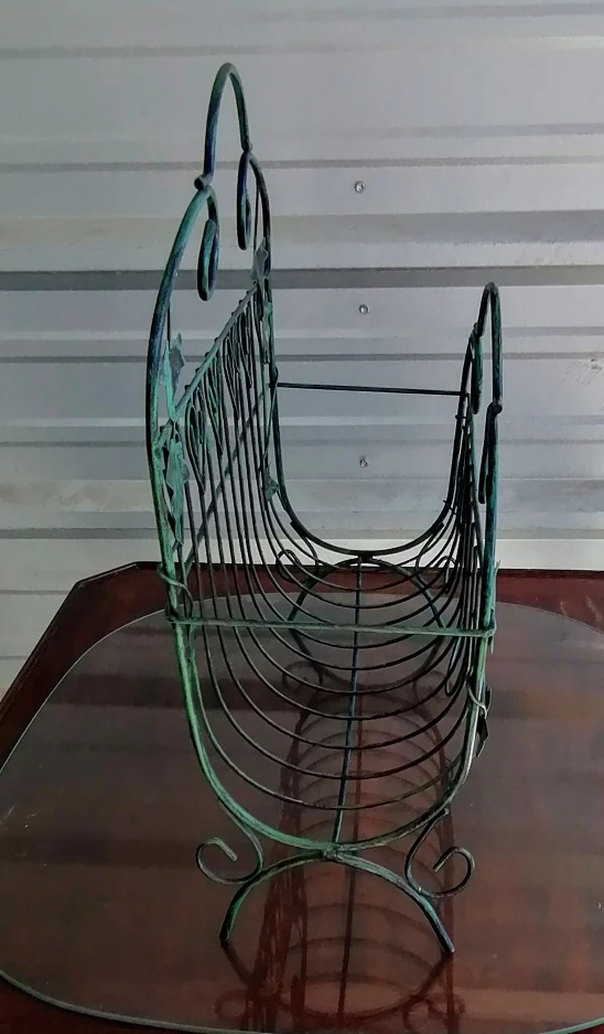 Vintage Metal Magazine/Newspaper Rack - photo 3