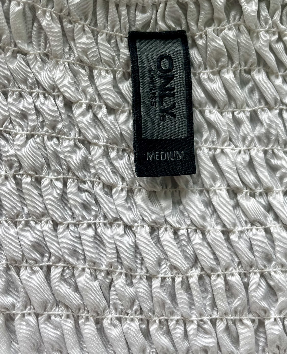 White puffy dress image indicator(3)