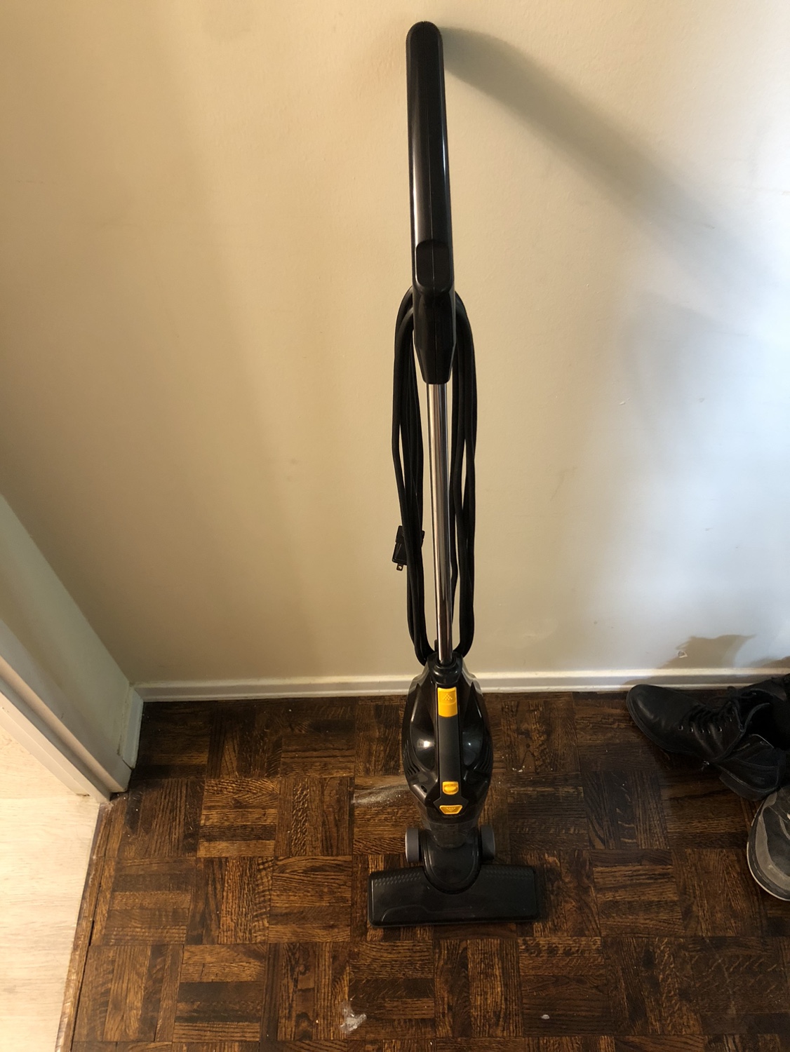 Eureka Blaze 3-in-1 vacuum thumbnail