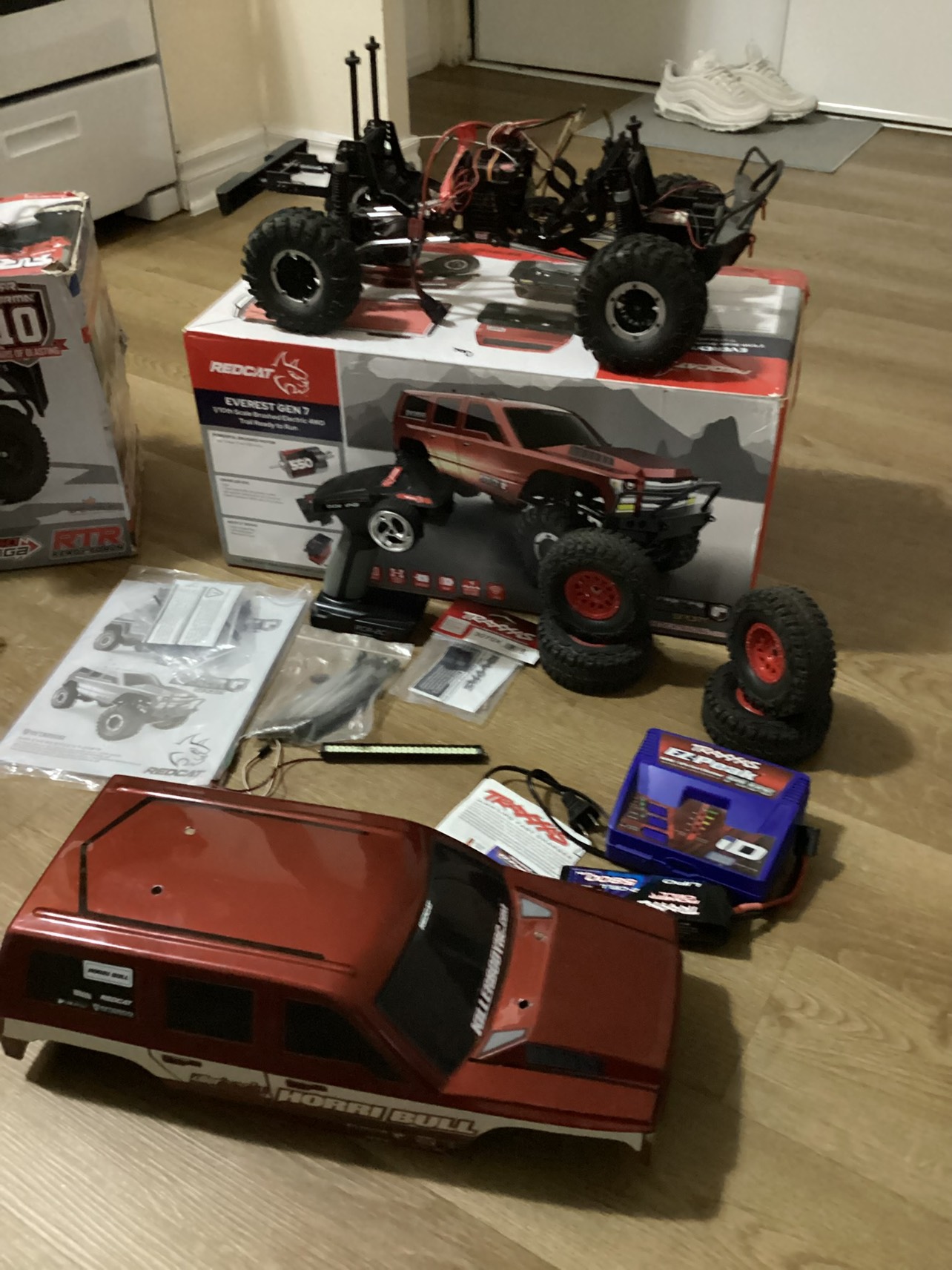 Rc cars. Arrma & Redcat image indicator(2)
