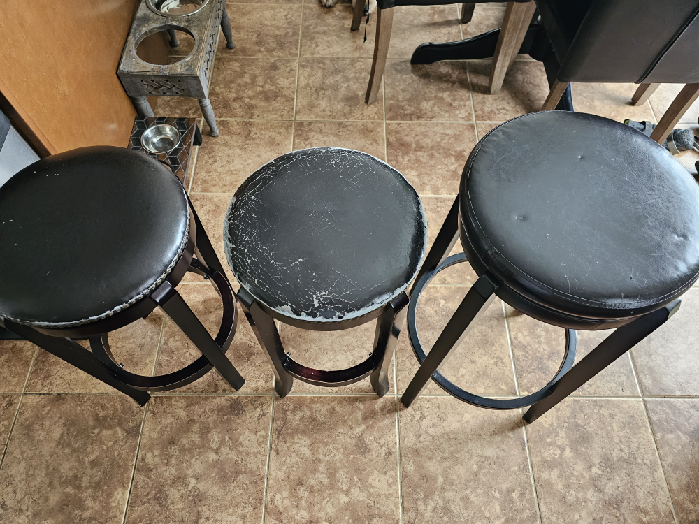 stools - photo 2